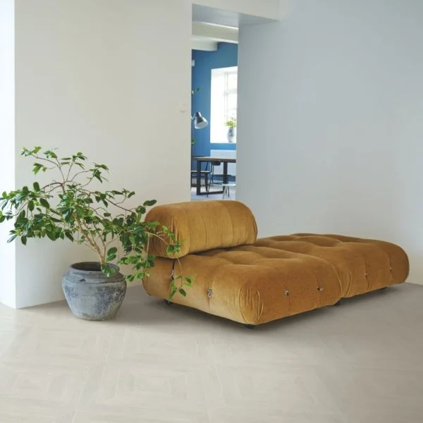 Ламинат Pergo Chevron 12 Pro Дуб Морозный Патинированный L1254-04157 в Миассе