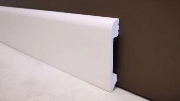 Плинтус Solid UHD 05/80 (80х13х2400 мм) в Миассе