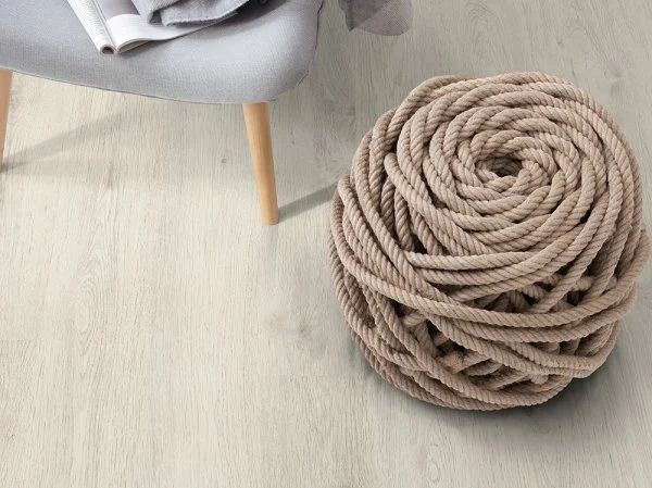 Ламинат Egger PRO 8/33 4V Дуб Кортина белый EPL034 в Миассе