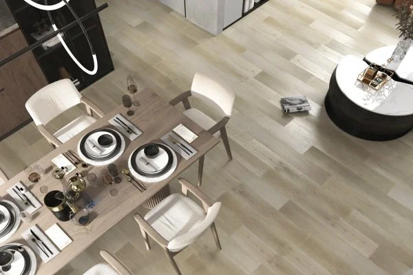 Кварц-виниловая плитка Refloor Fargo Comfort 1166-02 Дуб Спелый Миндаль (Градиент) в Миассе